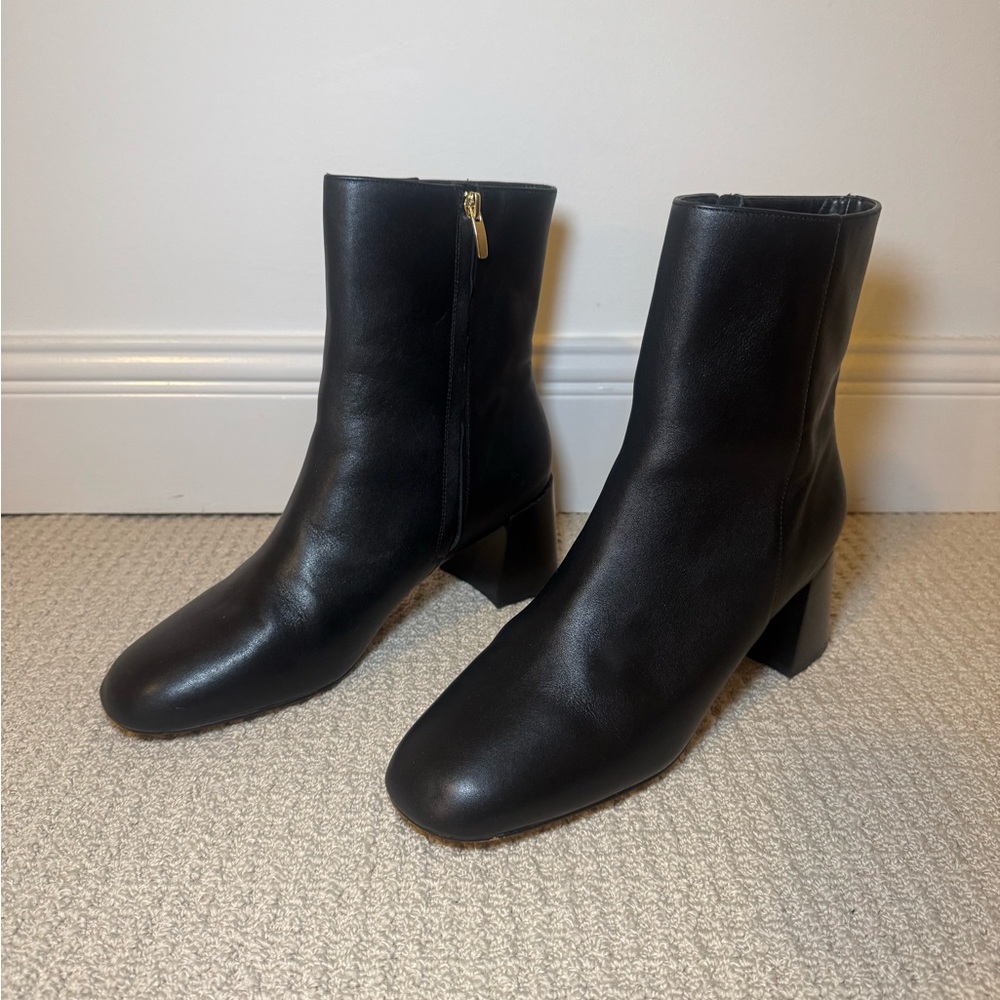 Black Boots